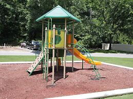 Fort Taneycomo 2 Bedroom Condo by RedAwning