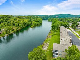 Fort Taneycomo 2 Bedroom Condo by RedAwning