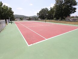 Fort Taneycomo 2 Bedroom Condo by RedAwning