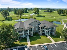 Take A Holiday 2 Bedroom Condo by RedAwning