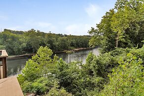 Tuscany On Taneycomo 2 Bedroom Condo by RedAwning