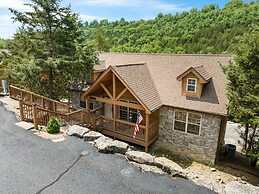 Dakota Lodge 2 Bedroom Home by RedAwning