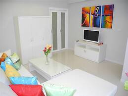 Kata Plaza 1 bedroom Centrical Apartment