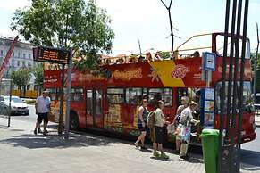 Paprika Apartment Grand