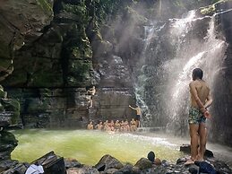 Grand Selva Lodge & Tours