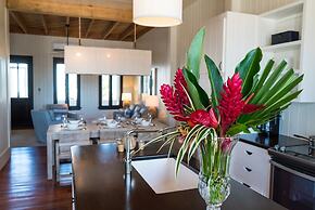 Mahogany Bay Resort & Beach Club, Curio Collection by Hilton