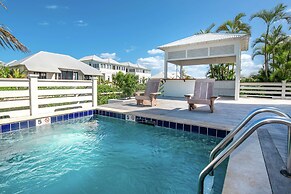 Mahogany Bay Resort & Beach Club, Curio Collection by Hilton
