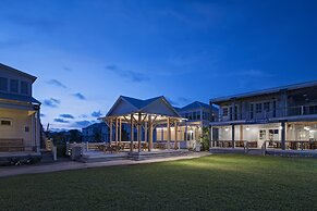 Mahogany Bay Resort & Beach Club, Curio Collection by Hilton