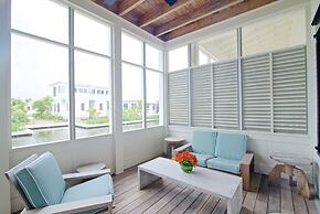 Mahogany Bay Resort & Beach Club, Curio Collection by Hilton