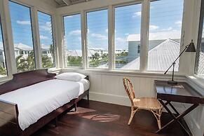 Mahogany Bay Resort & Beach Club, Curio Collection by Hilton