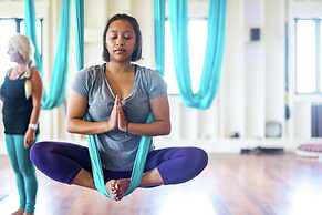 Mahogany Bay Resort & Beach Club, Curio Collection by Hilton