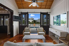 Mahogany Bay Resort & Beach Club, Curio Collection by Hilton