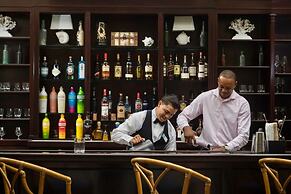 Mahogany Bay Resort & Beach Club, Curio Collection by Hilton