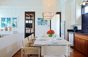 Mahogany Bay Resort & Beach Club, Curio Collection by Hilton