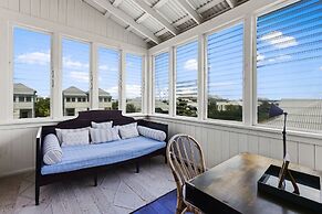 Mahogany Bay Resort & Beach Club, Curio Collection by Hilton