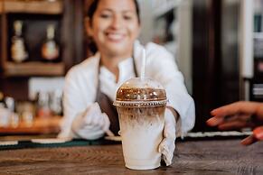 Mahogany Bay Resort & Beach Club, Curio Collection by Hilton