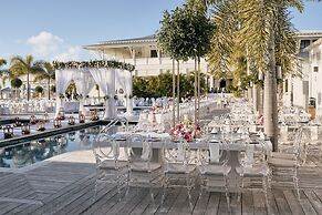 Mahogany Bay Resort & Beach Club, Curio Collection by Hilton