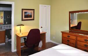 Canyon Inn - Downtown Los Alamos