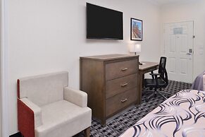 Americas Inn and Suites IAH North