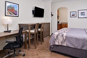 Americas Inn and Suites IAH North