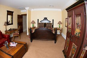 The Guest House at Keyah Grande