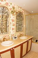 The Guest House at Keyah Grande