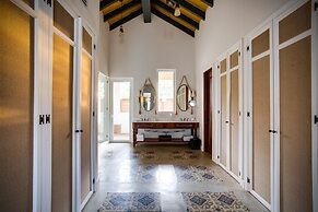 Itz'ana Resort & Residences