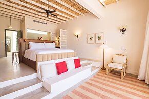 Itz'ana Resort & Residences