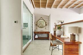 Itz'ana Resort & Residences