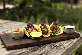 Itz'ana Resort & Residences