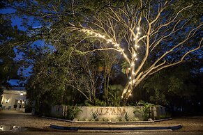 Itz'ana Resort & Residences
