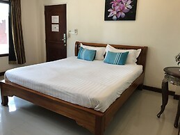 Baan Ruankaew Resort