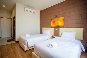 The Zell Budget Hotel Buriam