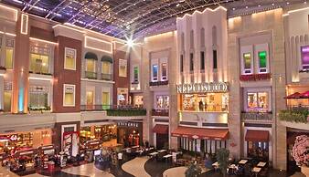 One Palm Tree Villas by SMTL Properties