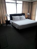Real Point Suites at Times Square