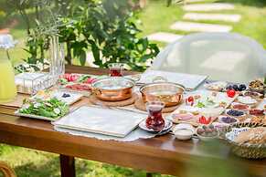 Cunda Ozerbey Konagi - Adults Only