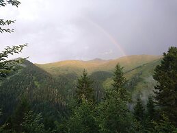 Demircioglu Pokut Dag Evi