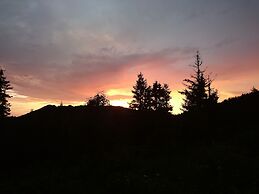 Demircioglu Pokut Dag Evi