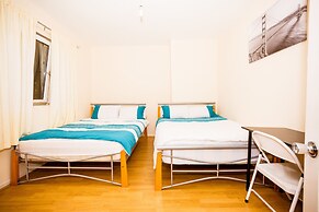 Colebert Avenue Apartment