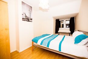 Colebert Avenue Apartment