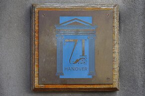 Hanover 71 Suites