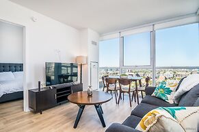 Apartment in River North with Balcony
