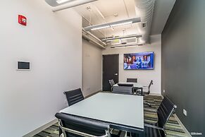 Apartment in River North with Balcony