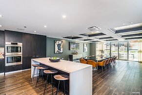 Apartment in River North with Balcony