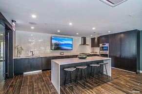 Apartment in River North with Balcony