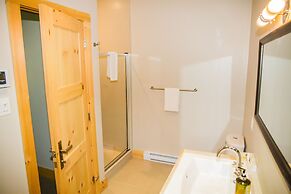 Fraternité-sur-Lac by Location ADP