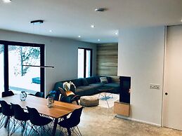 Fraternité-sur-Lac by Location ADP