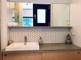 Fraternité-sur-Lac by Location ADP