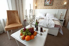 Tchaikovsky Hotel