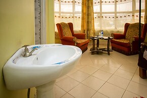 Three Ways Hotel & Restaurant